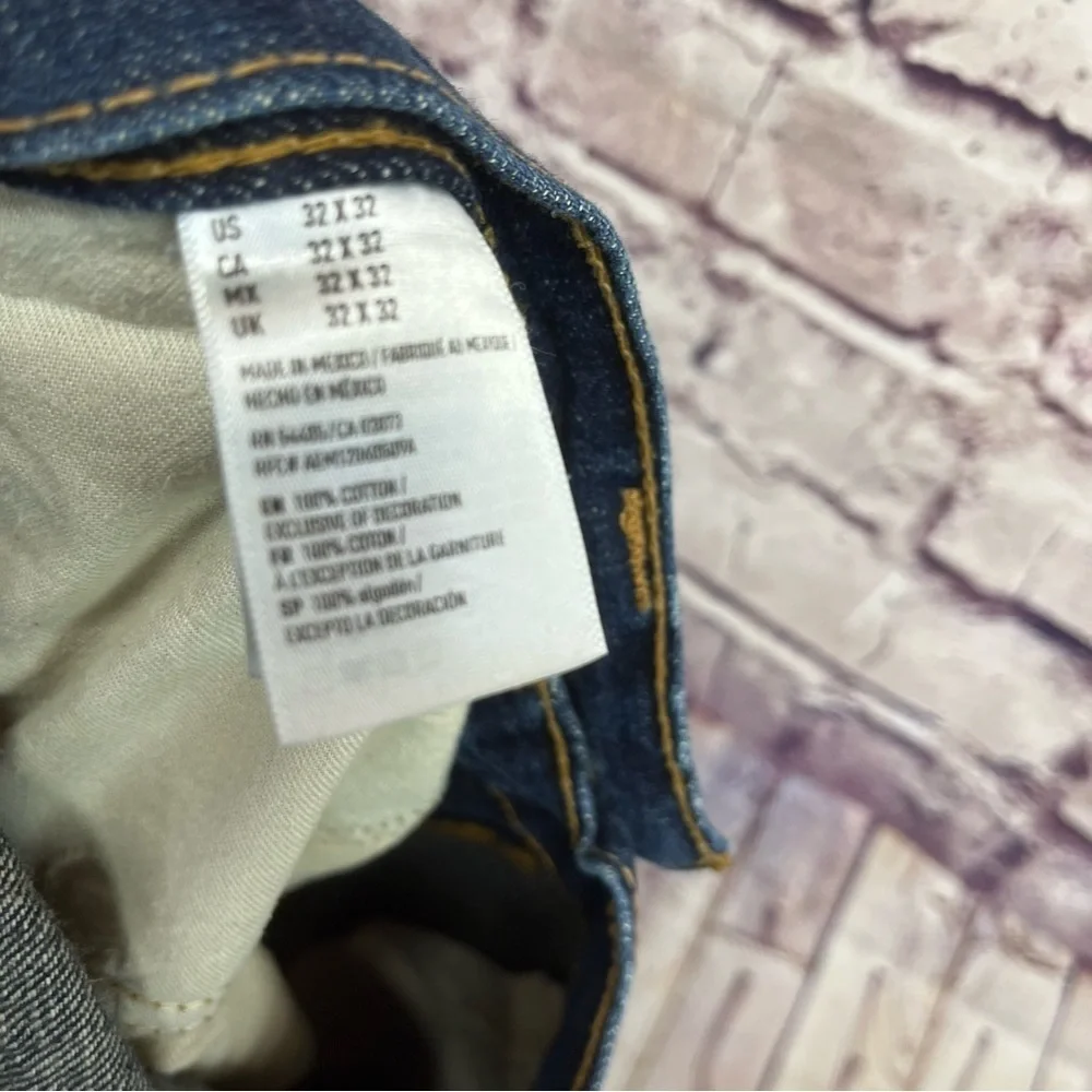 American Eagle Relaxed Straight Medium Wash Denim Jeans